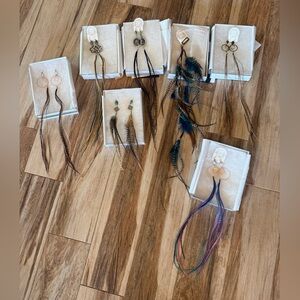 Elegant Feather Earrings Set